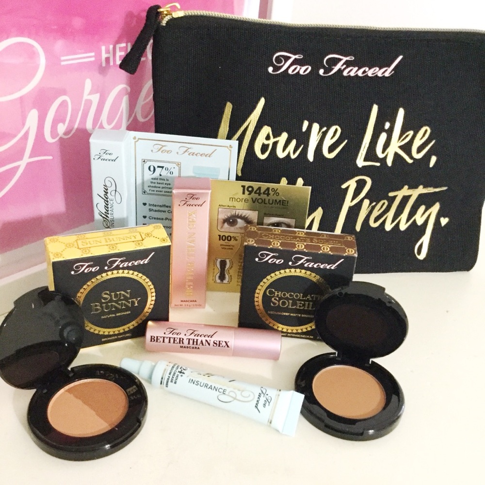 Too Faced Makeup Bag & Deluxe Minis Set